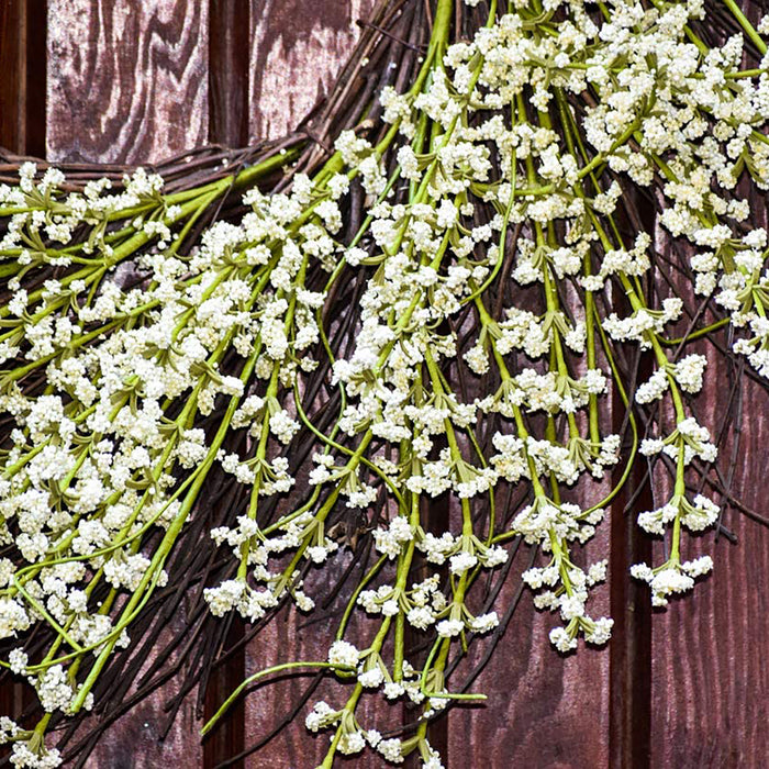 Red Co. Artificial Flower Bouquet Snow Heather, Natural Twig Spring Floral Wreath - Home Decor for Front Door or Indoor Wall - 24"